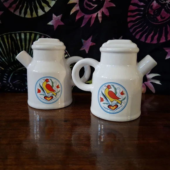 Vintage Milk Pail Salt And Pepper Shakers Pitcher Dutch Sign Pheasant Heart - Picture 13 of 16